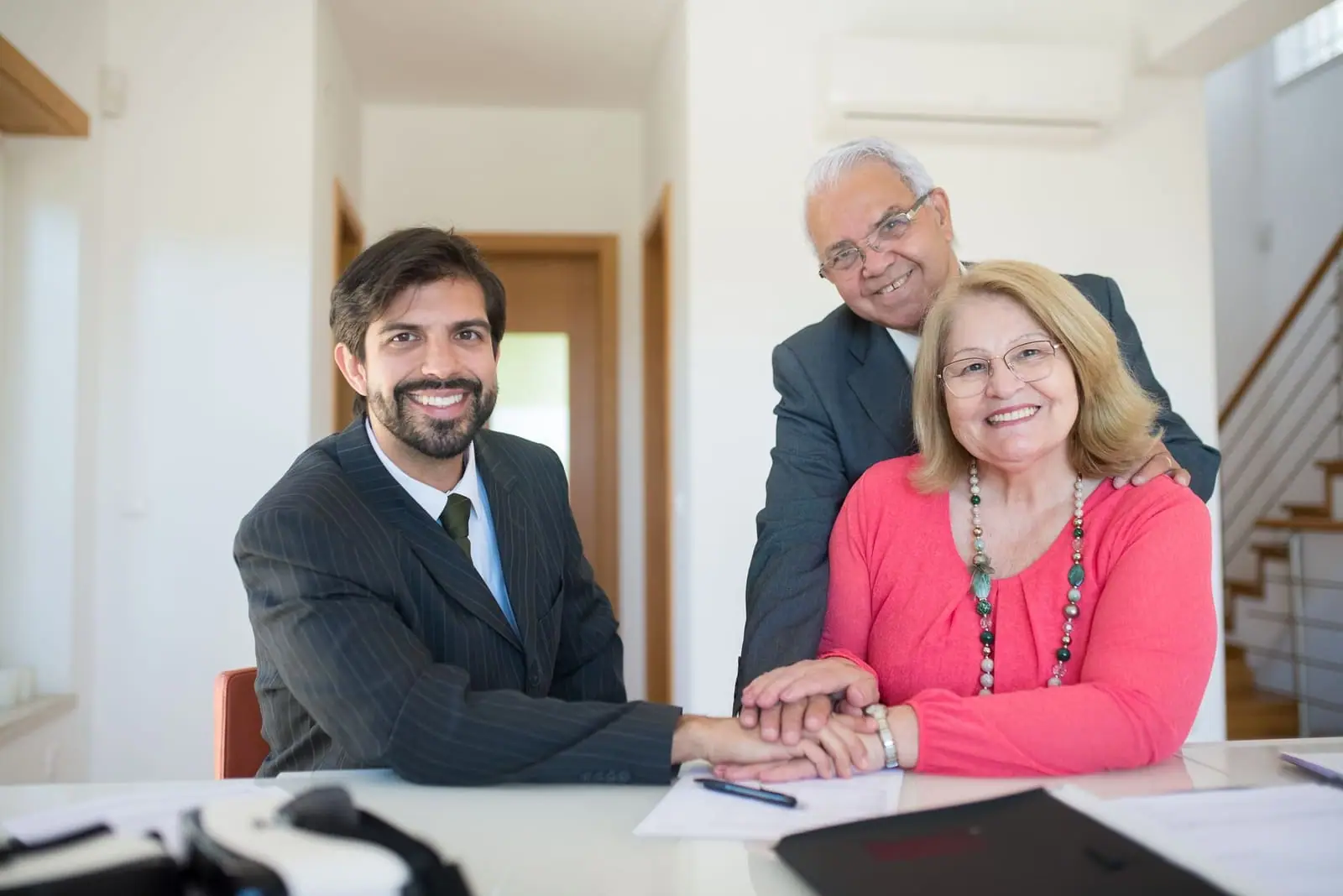 A family meeting an advisor