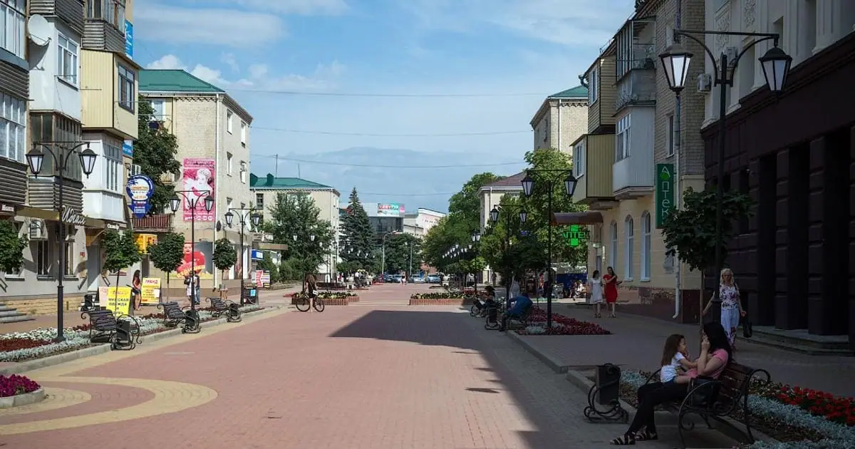 A pedestrian street in central Cherkessk, Russia