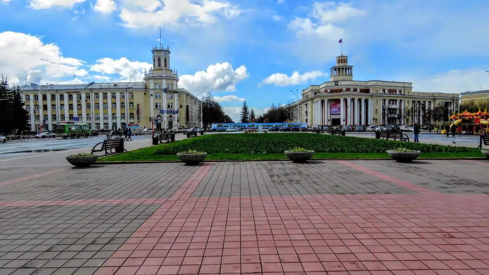 A public plaza in the centre of Kemerovo, Russia